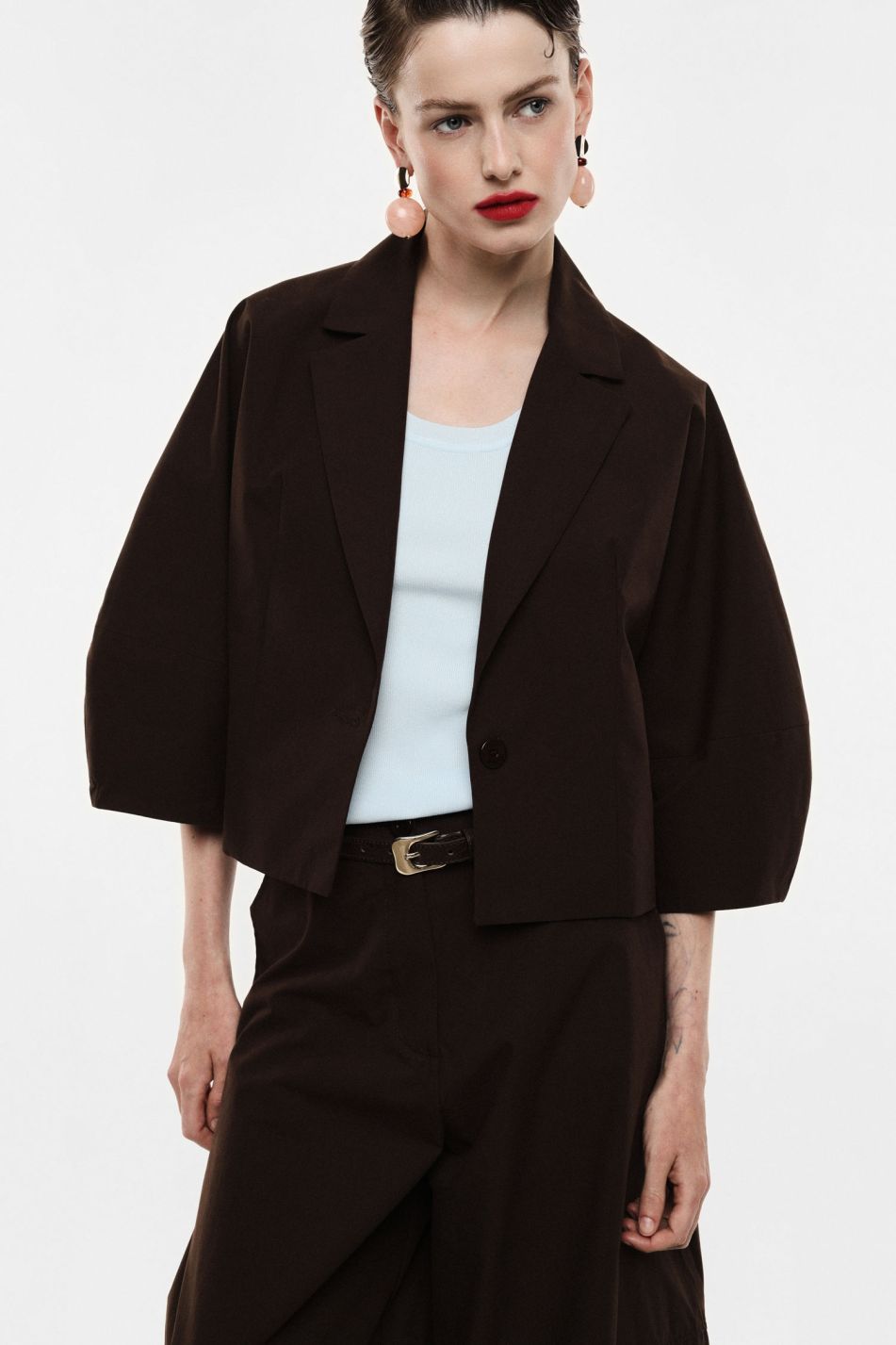 BLAZER CORTO CON MANICHE AMPIE E CHIUSURA A BOTTONE IMPERIAL
