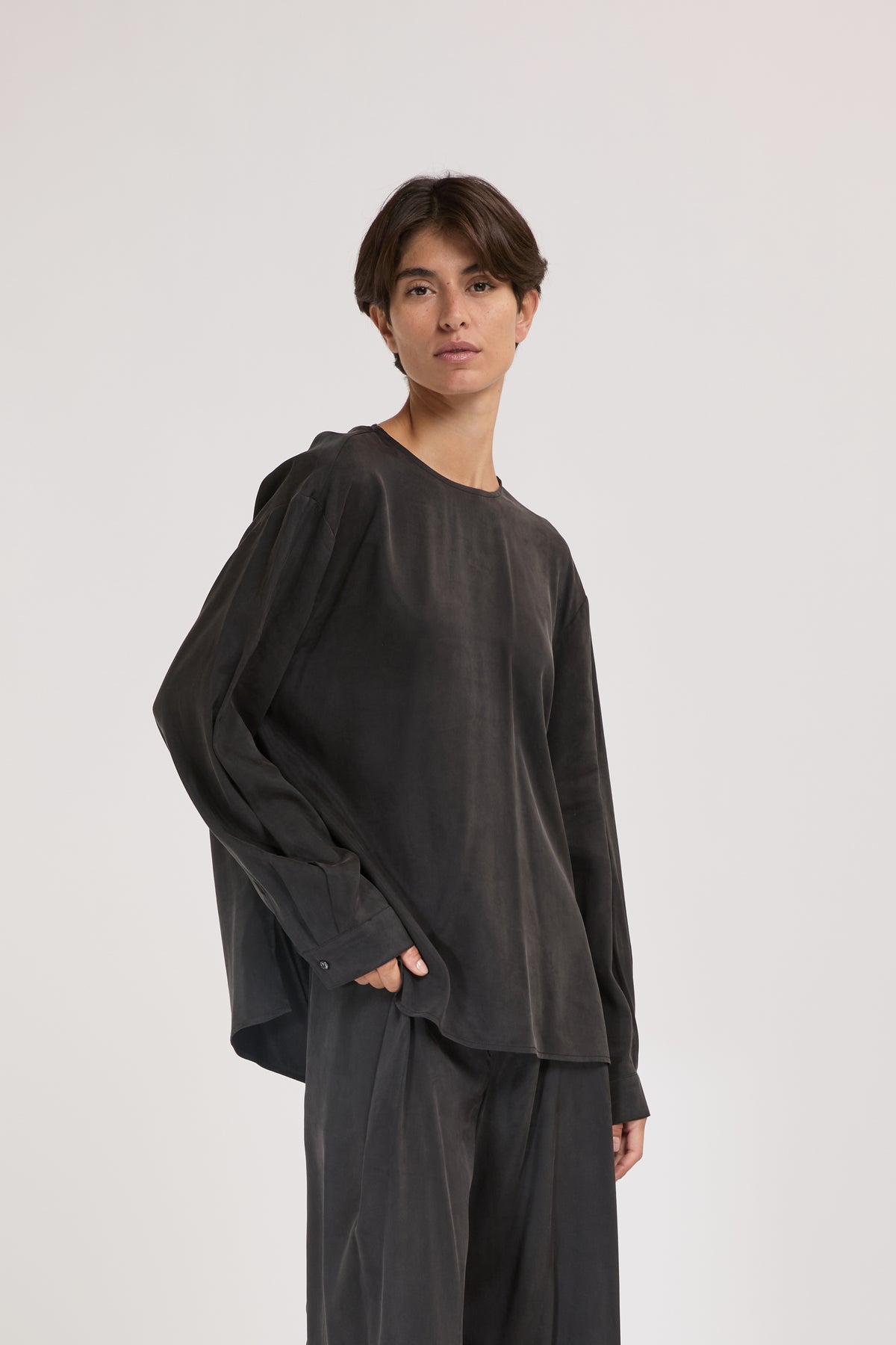 BLUSA NERA ELEH