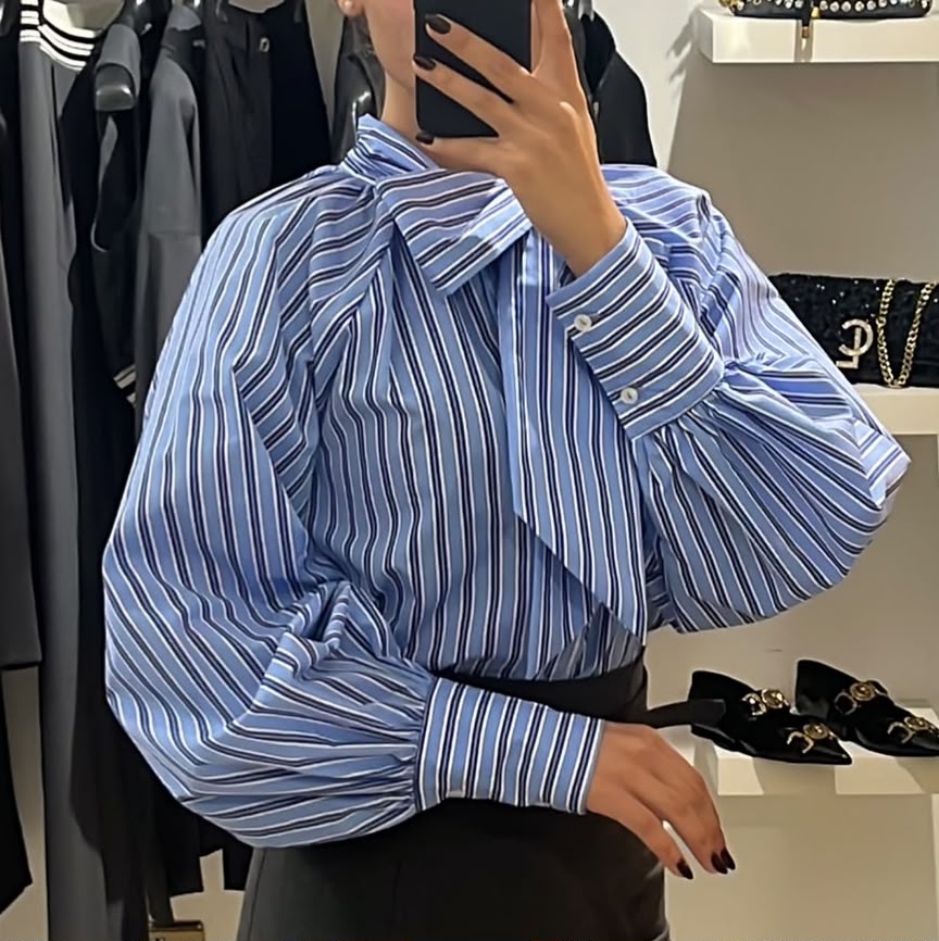 CAMICIA A RIGHE CON FIOCCO AL COLLO MOTEL