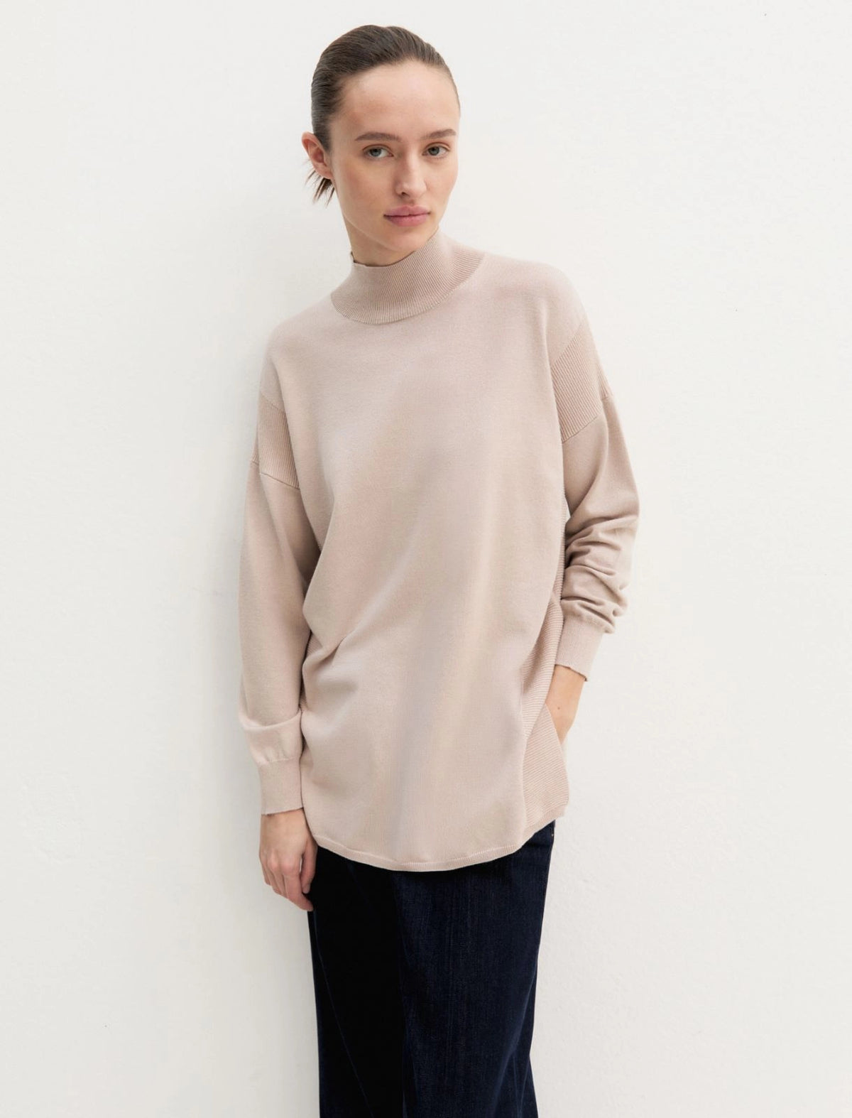 MAGLIA OVERSIZE IN VISCOSA STRETCH SABBIA EMME