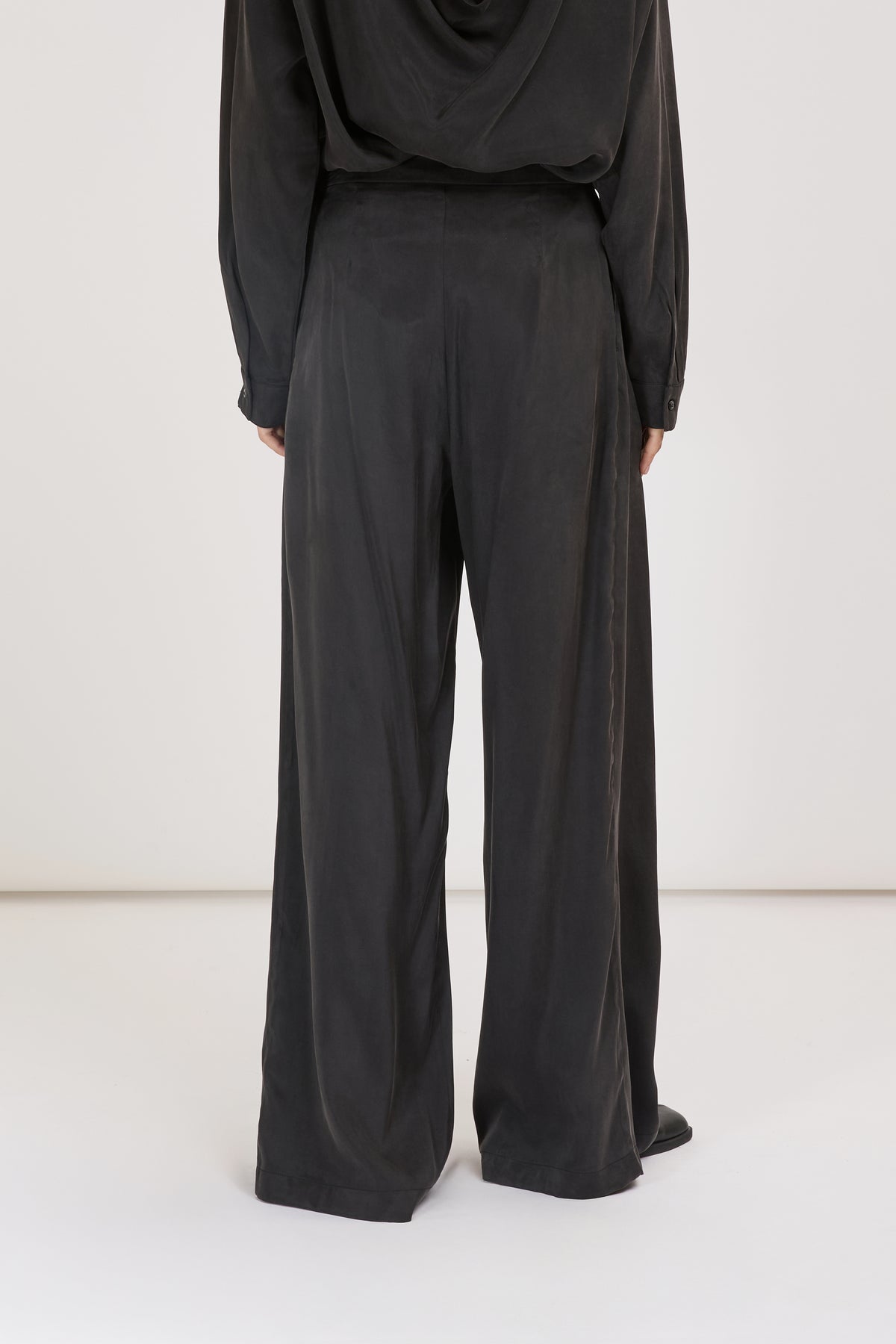 PANTALONE NERO MORBIDO ELEH