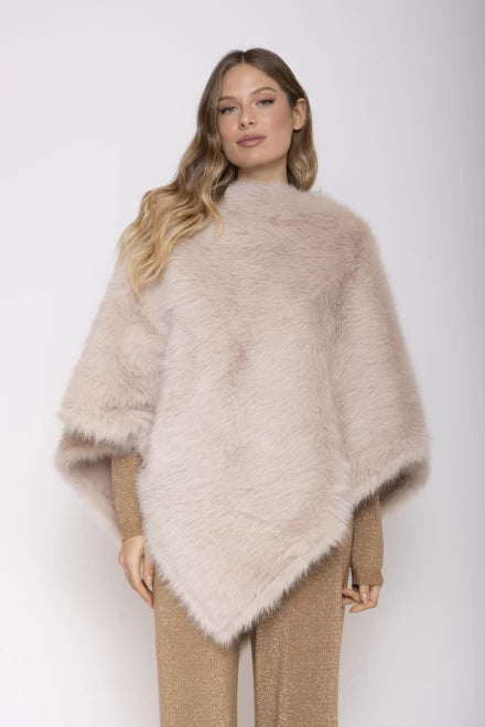 PONCHO PELLICCIA PANNA MOKI-B