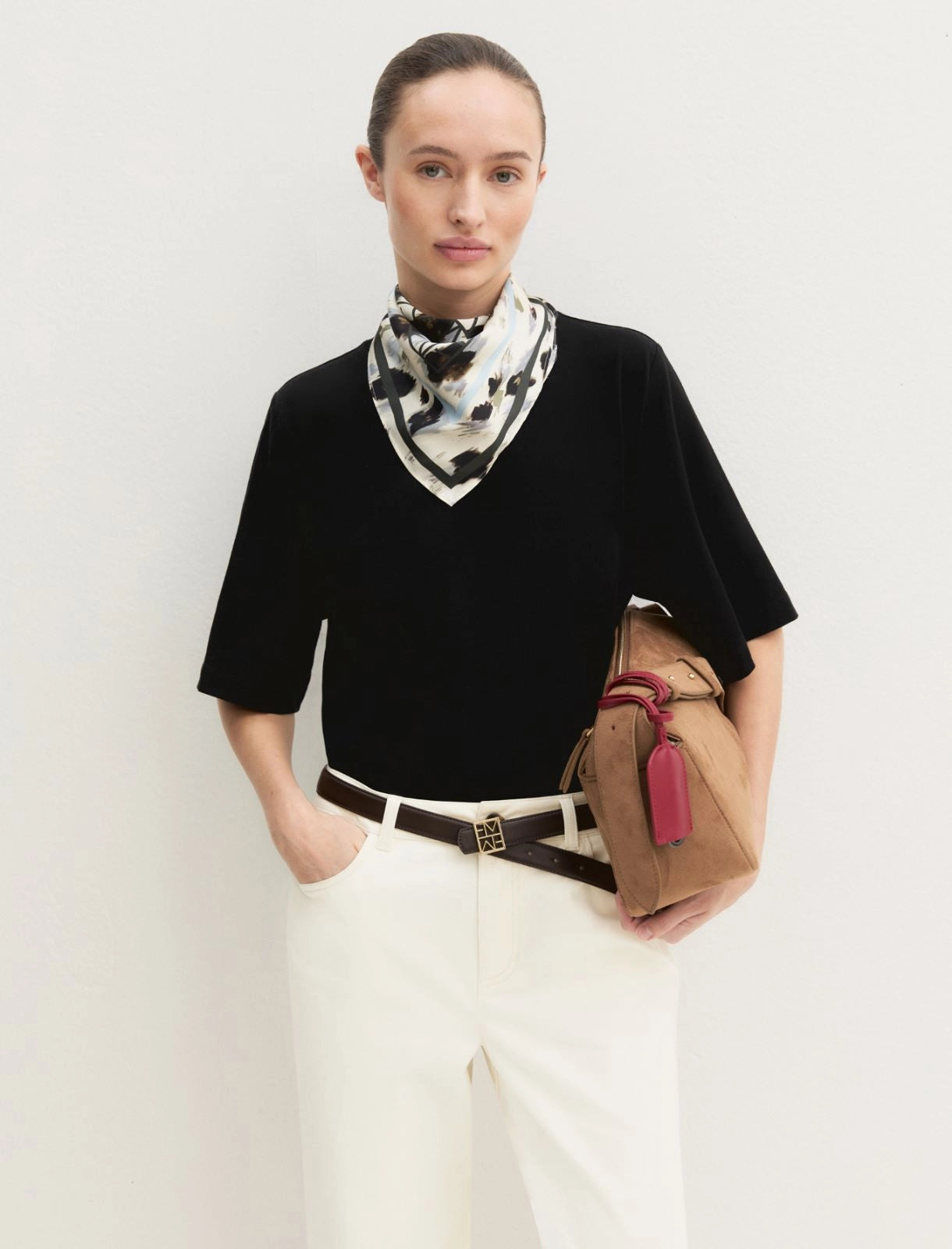 T-SHIRT IN COTONE STRETCH NERO EMME